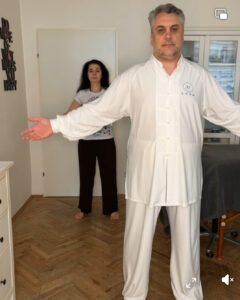 Morgenstart mit Qi Care Qigong Uebungen Online Live